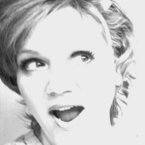 Meet your Posher, Darcy - Picture 1 of 5